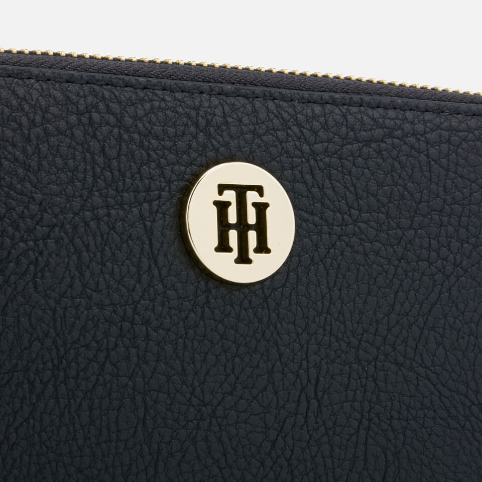 Tommy Hilfiger Women's Core Large Zip Around Wallet - Navy