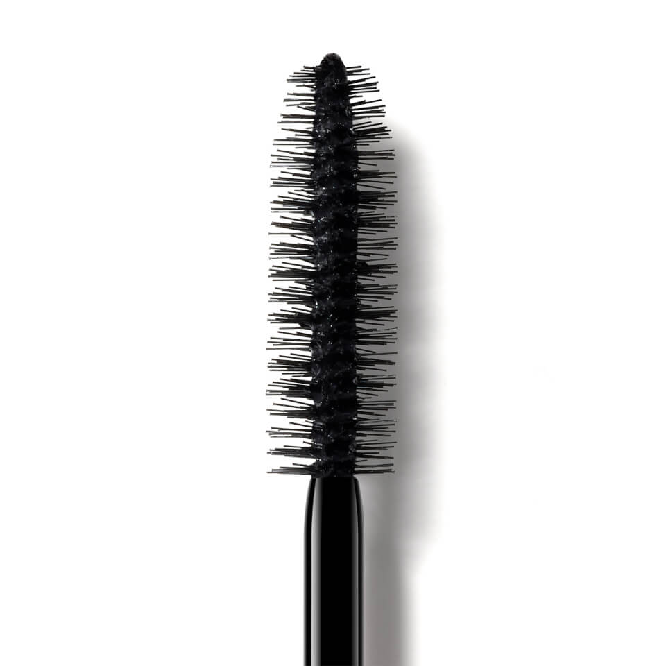 Armani eyes to shop kill classico mascara