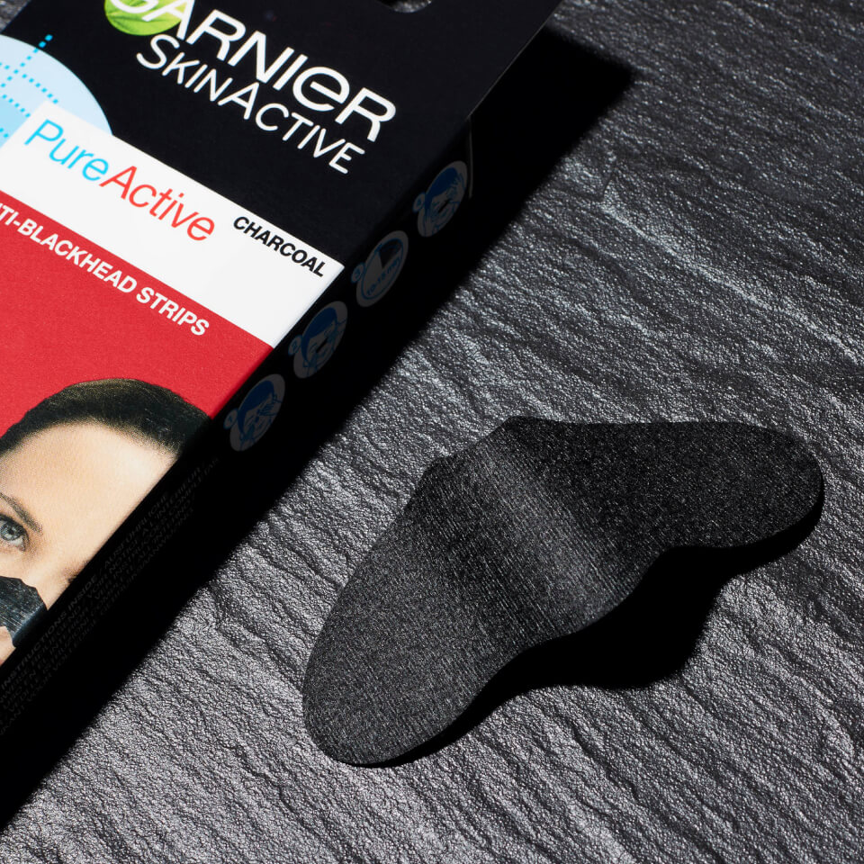 Garnier Pure Active Intensive Anti Blackhead Charcoal Nose Strips 