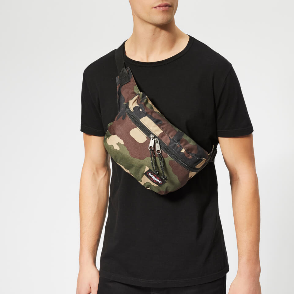 Eastpak Men s Bane Bum Bag Camo