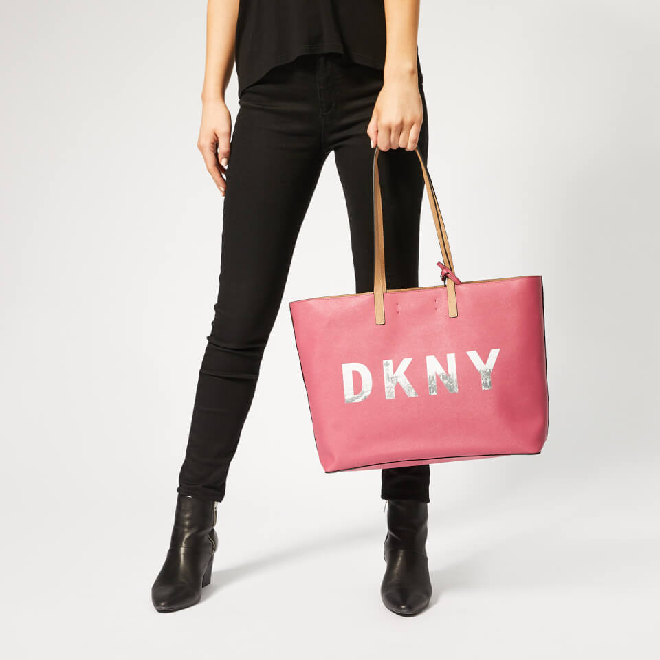 DKNY Women's Brayden Large Reversible Tote Bag - Latte/Pink