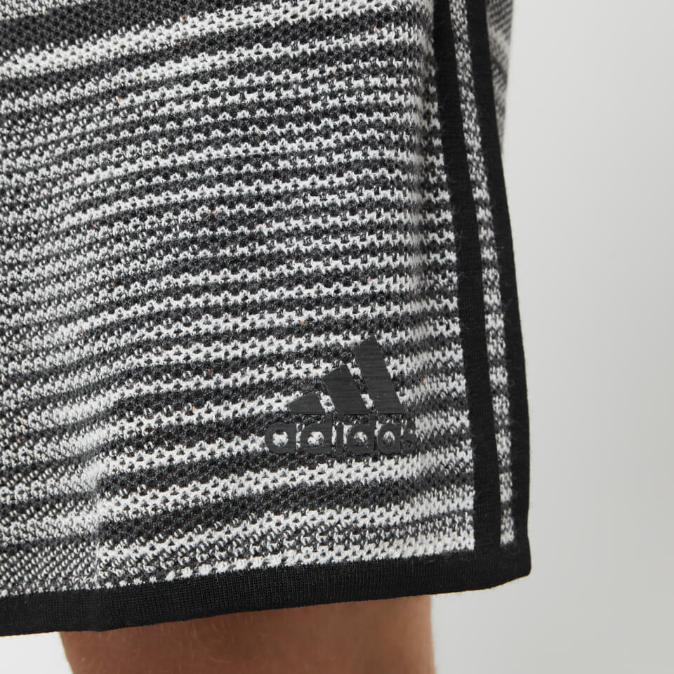 adidas - 即日発送 新品タグ付き Missoni Saturday Shorts adidas - 即日発送 新品タグ付き Missoni Saturday Shortsの通販