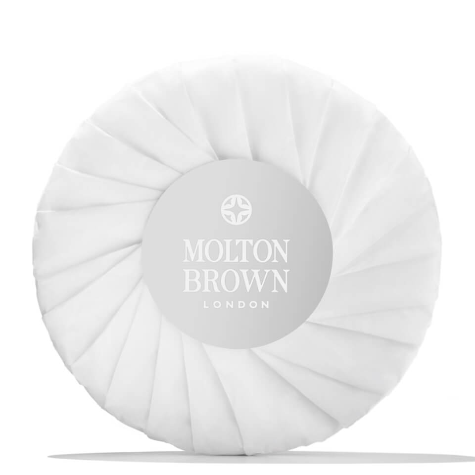 Molton Brown Moisture-Rich Shaving Soap Refill
