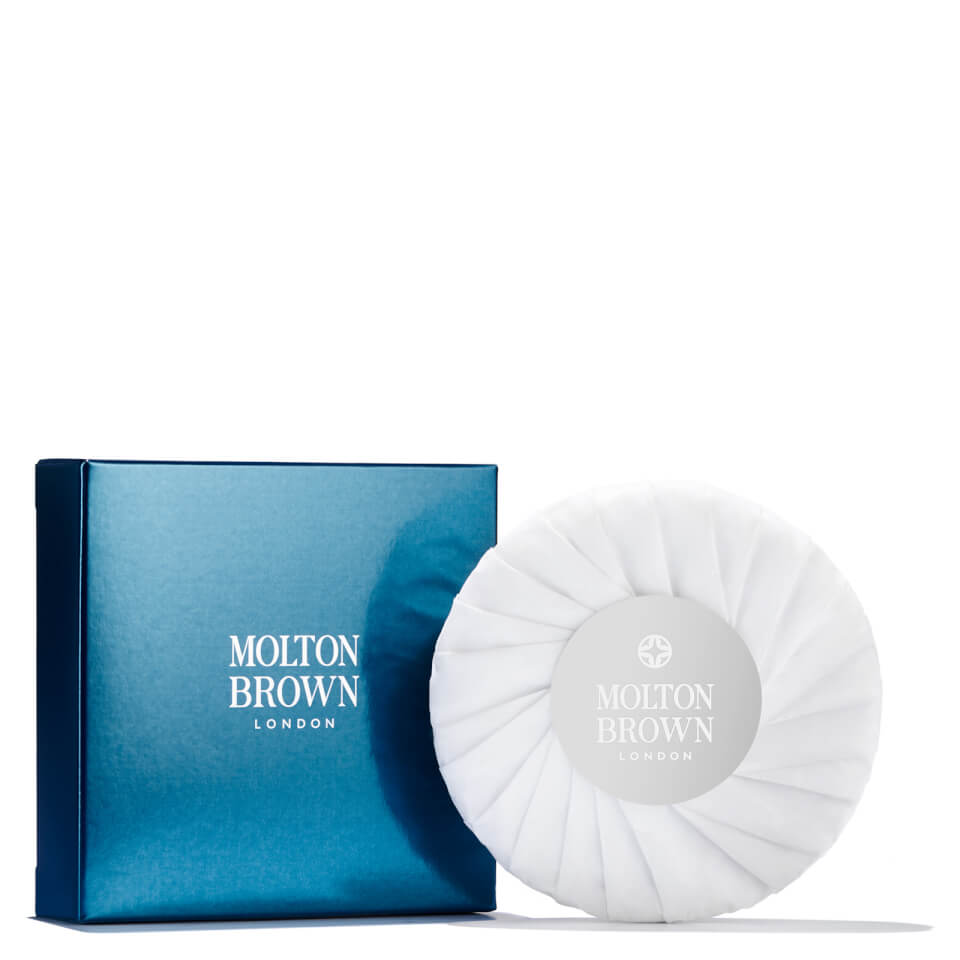 Molton Brown Moisture-Rich Shaving Soap Refill
