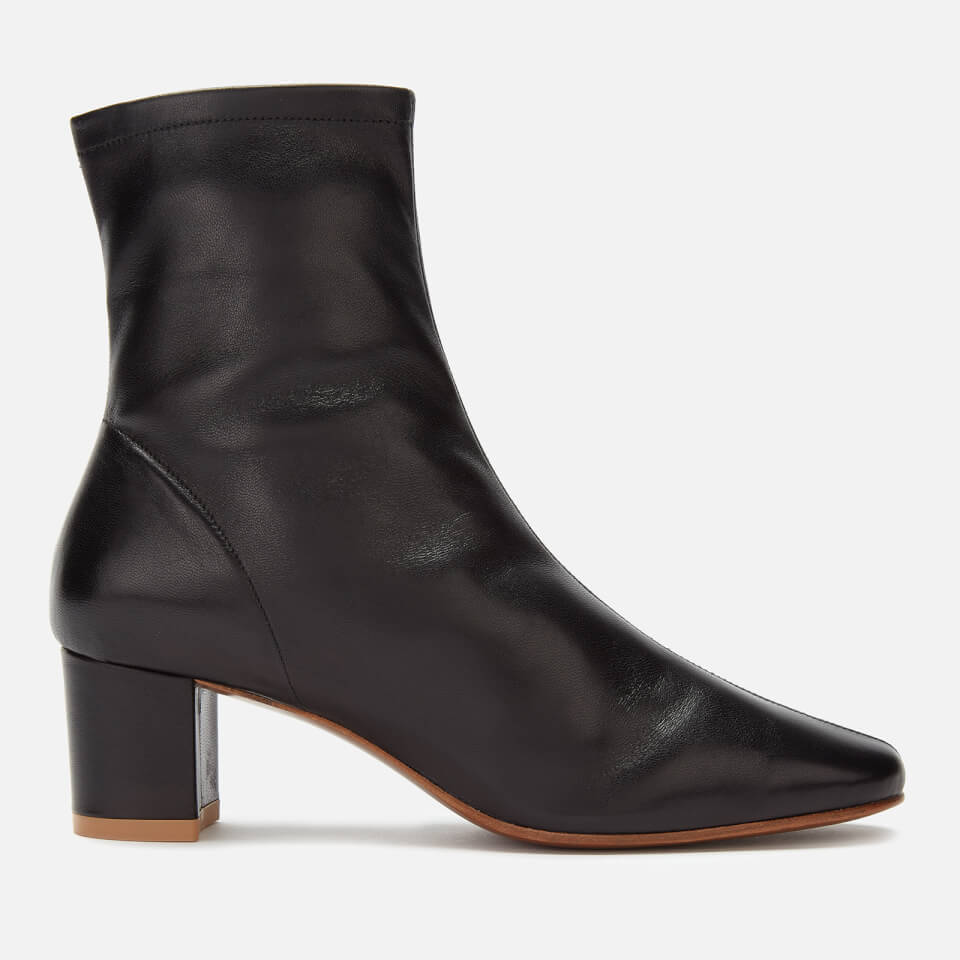 By far boots shop