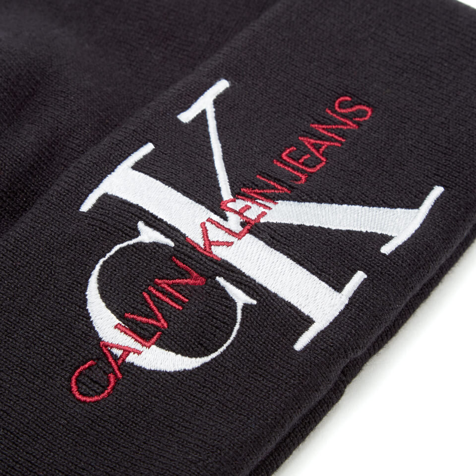 Calvin Klein Jeans Women's Basic Women Knitted Beanie - Black Beauty