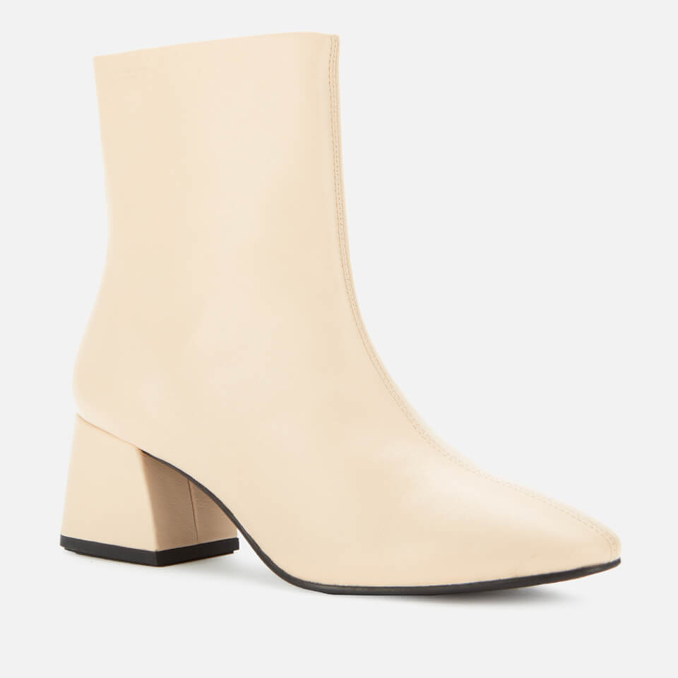 Vagabond alice lace up boots top
