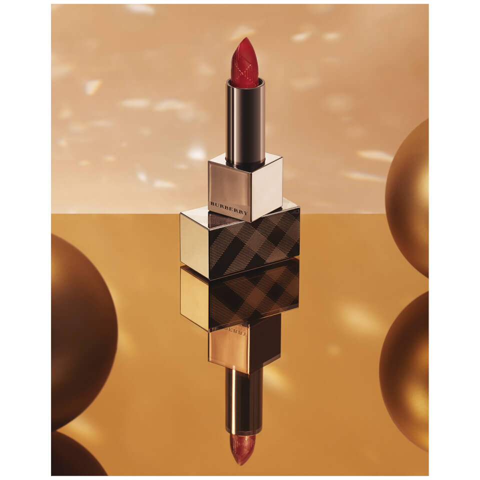 Burberry Kisses Lipstick - Classic Red - Limited Edition