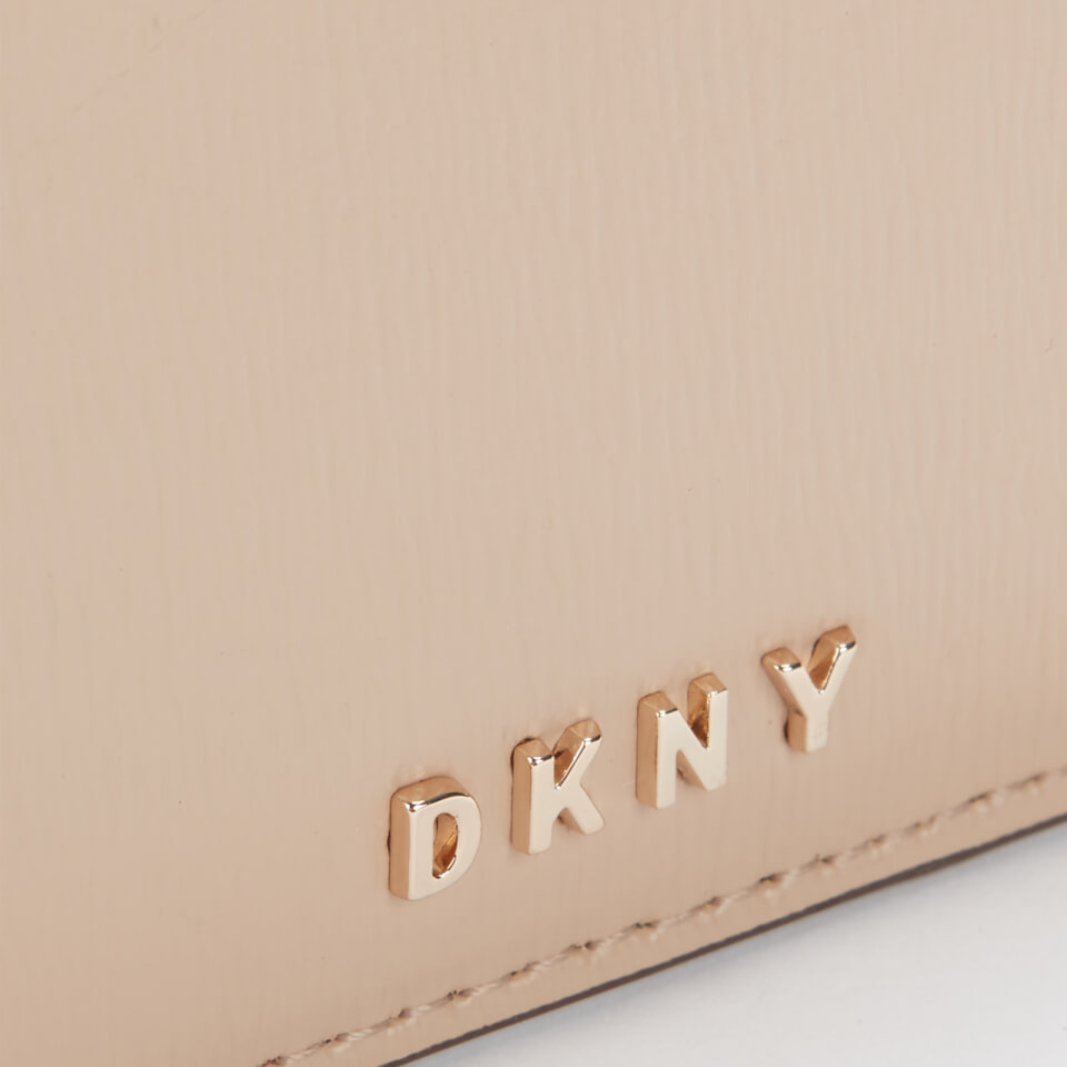 DKNY Women's Bryant Zip Card Holder - Sand