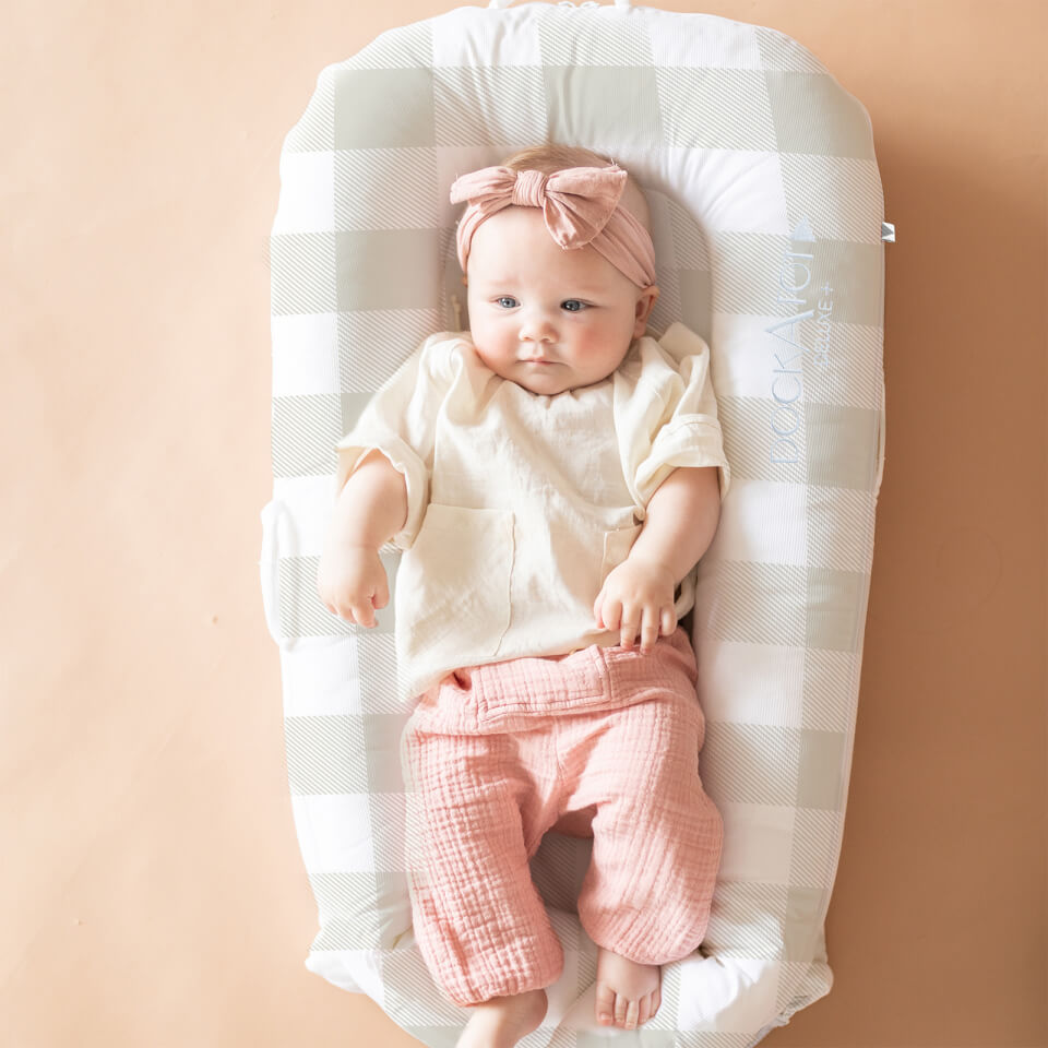 DockATot 0-8 month ドッカトット DockATot Deluxe + Pod for 0-8 Months - Natural Buffalo | Coggles