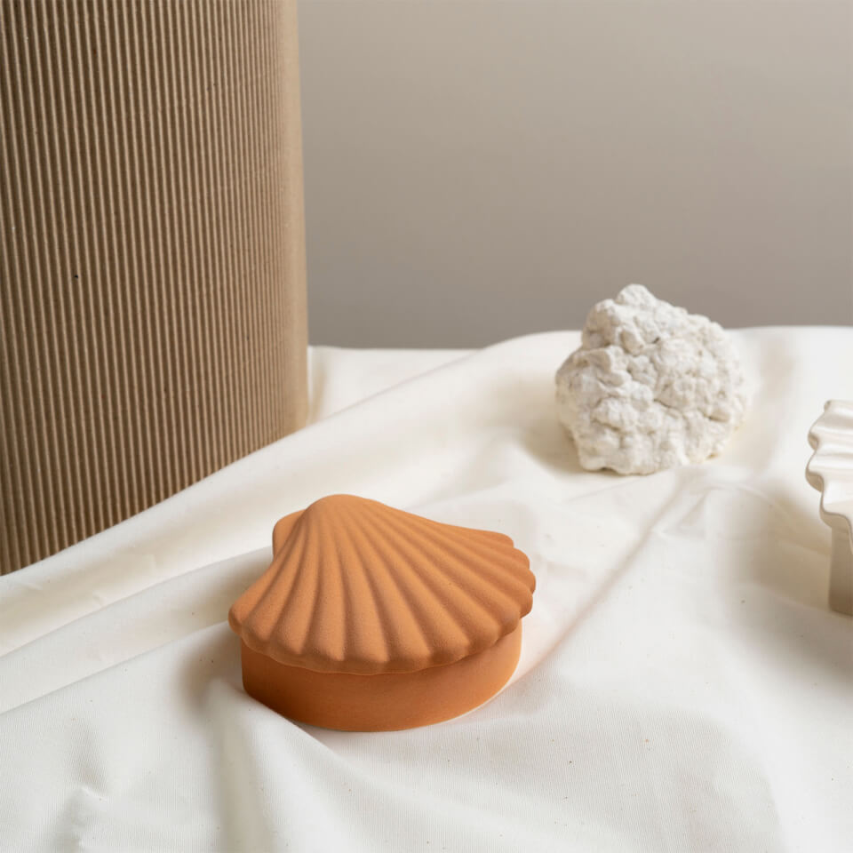 Los Objetos Decorativos Seashell Box - Amber