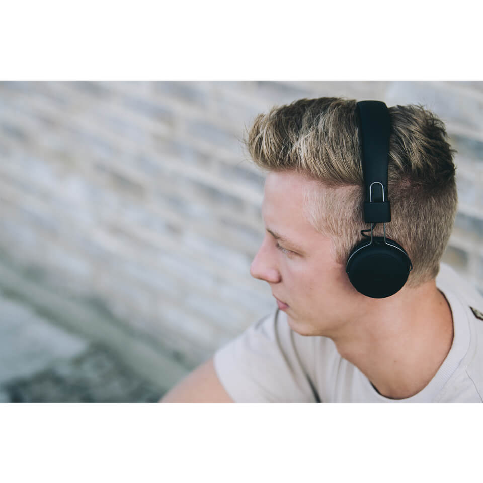 Kreafunk aWEAR Bluetooth Headphones - Black Edition