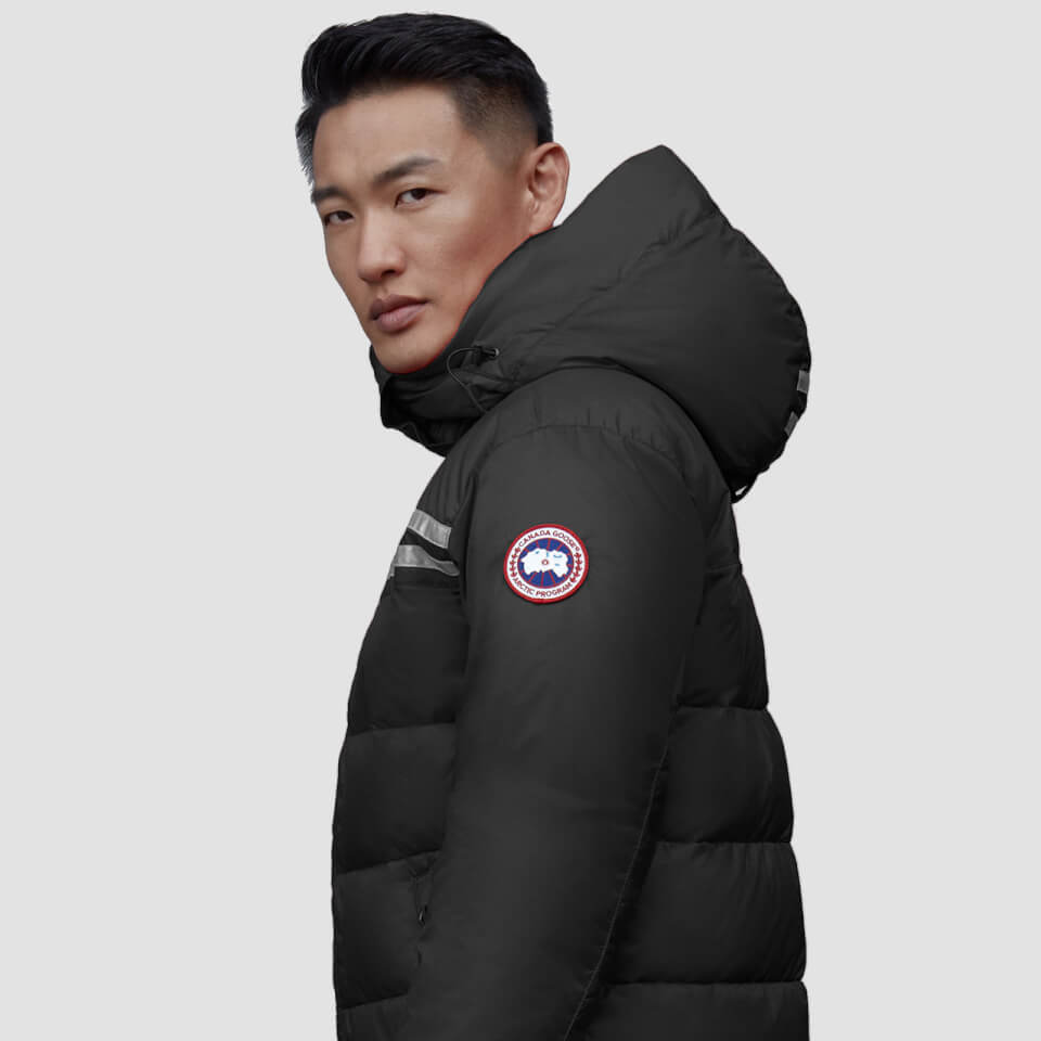 Canada goose summit top