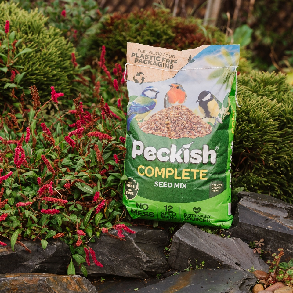 Peckish Complete No Mess Seed Mix for Wild Birds - 12.75kg