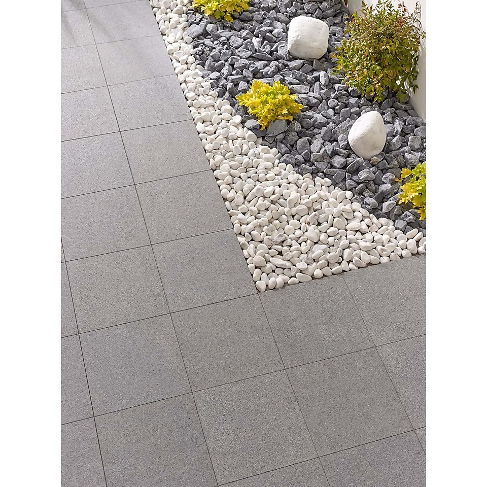 Stylish Stone Granite Paving 400 x 400mm Dark Grey - Full Pack of 56 Slabs