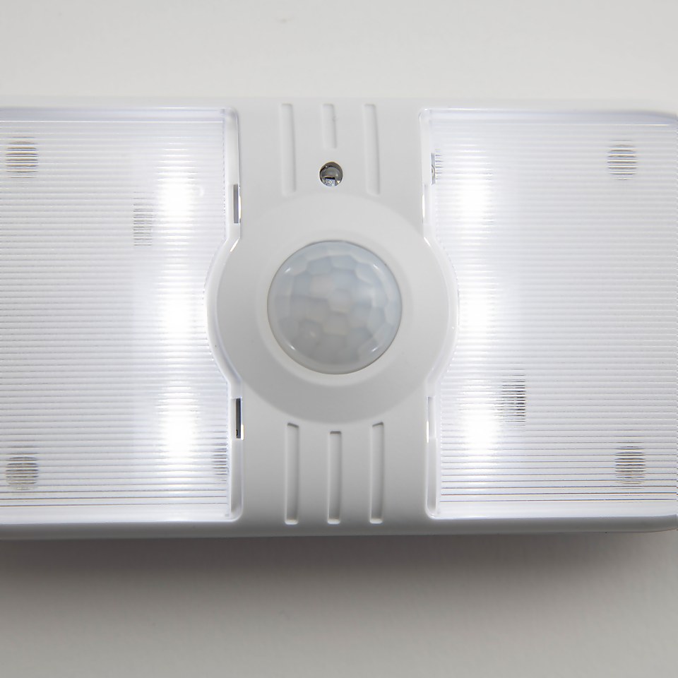 Arlec LED Motion Utility Light