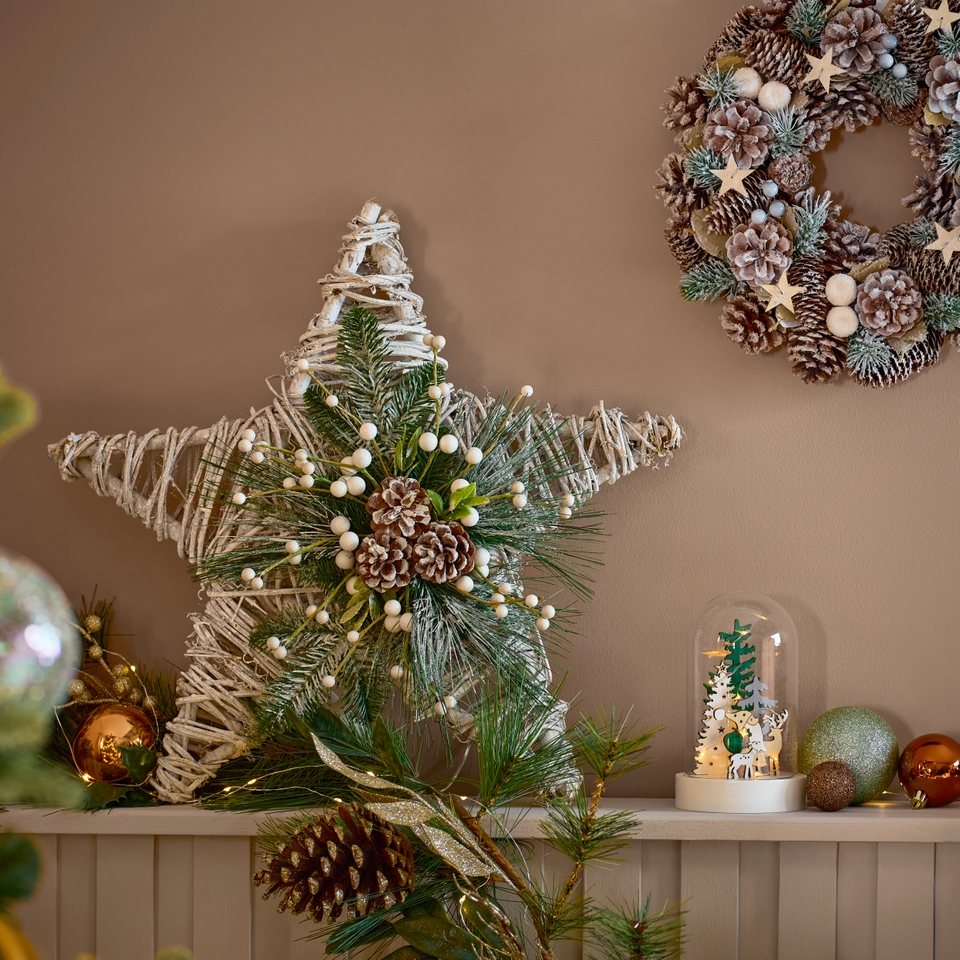 Christmas Wreaths Garlands Natural Pre Lit Homebase
