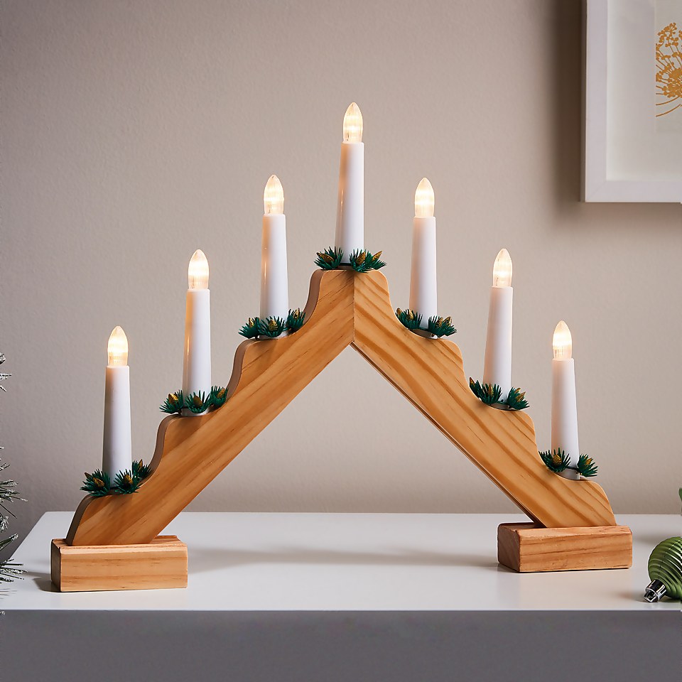 7 LED Natural Wooden Traditional Christmas Candle Bridge (Battery Operated)