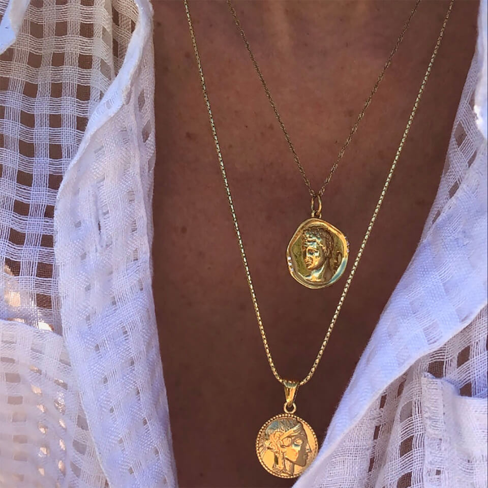 Hermina Athens Women's Hermis Lustre Small Pendant - Gold 