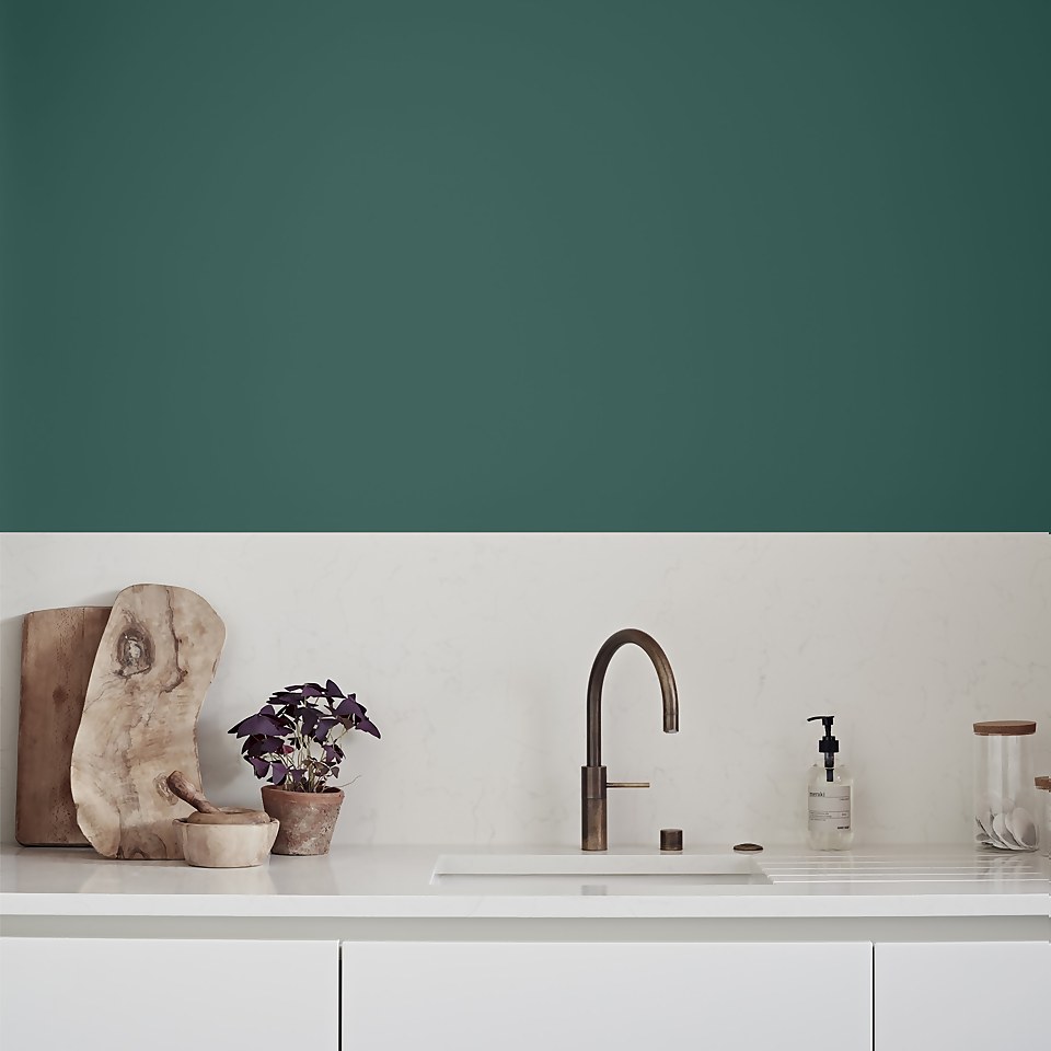 Crown Easyclean Greaseguard+ Kitchen Matt Washable Multi Surface Paint Emerald vision - 2.5L