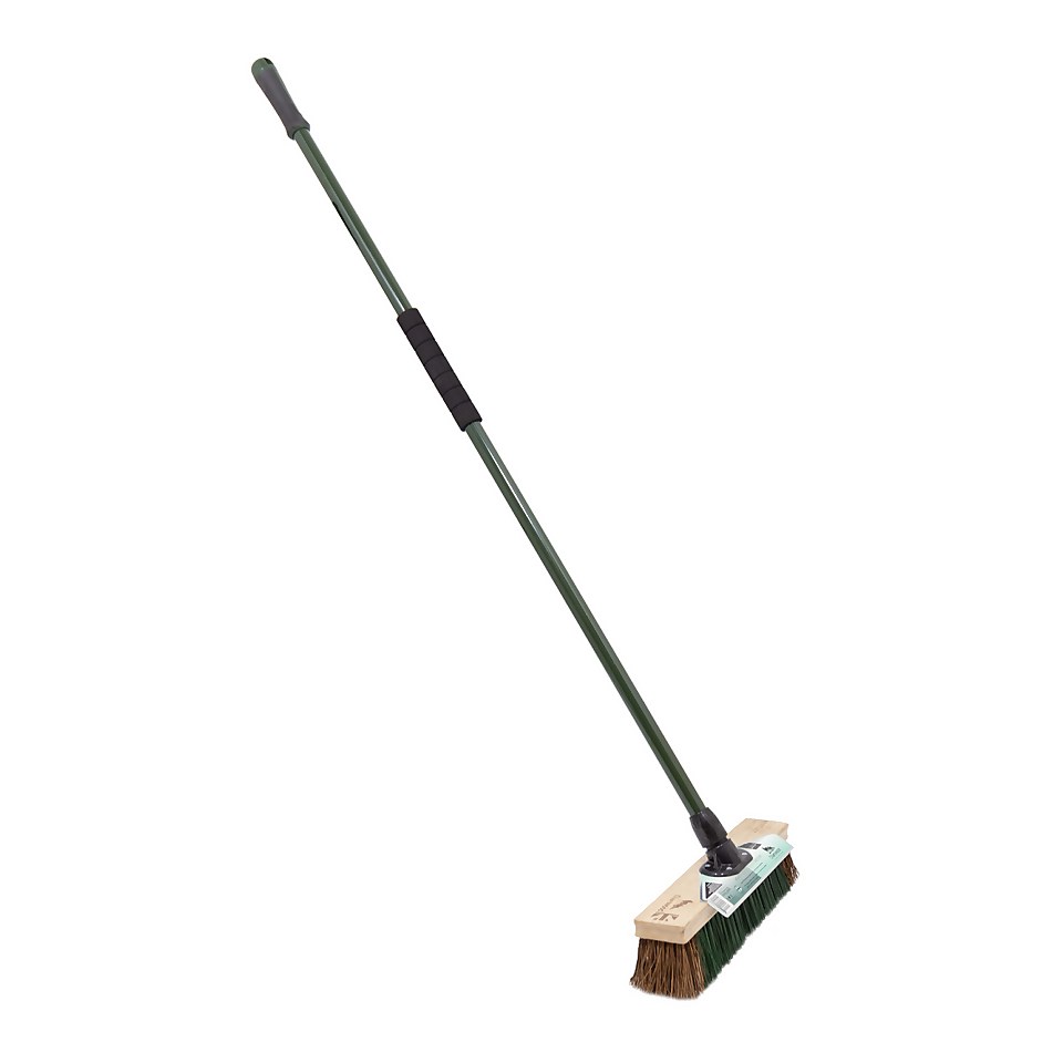 Charles Bentley Charnwood Utility Broom with Scraper