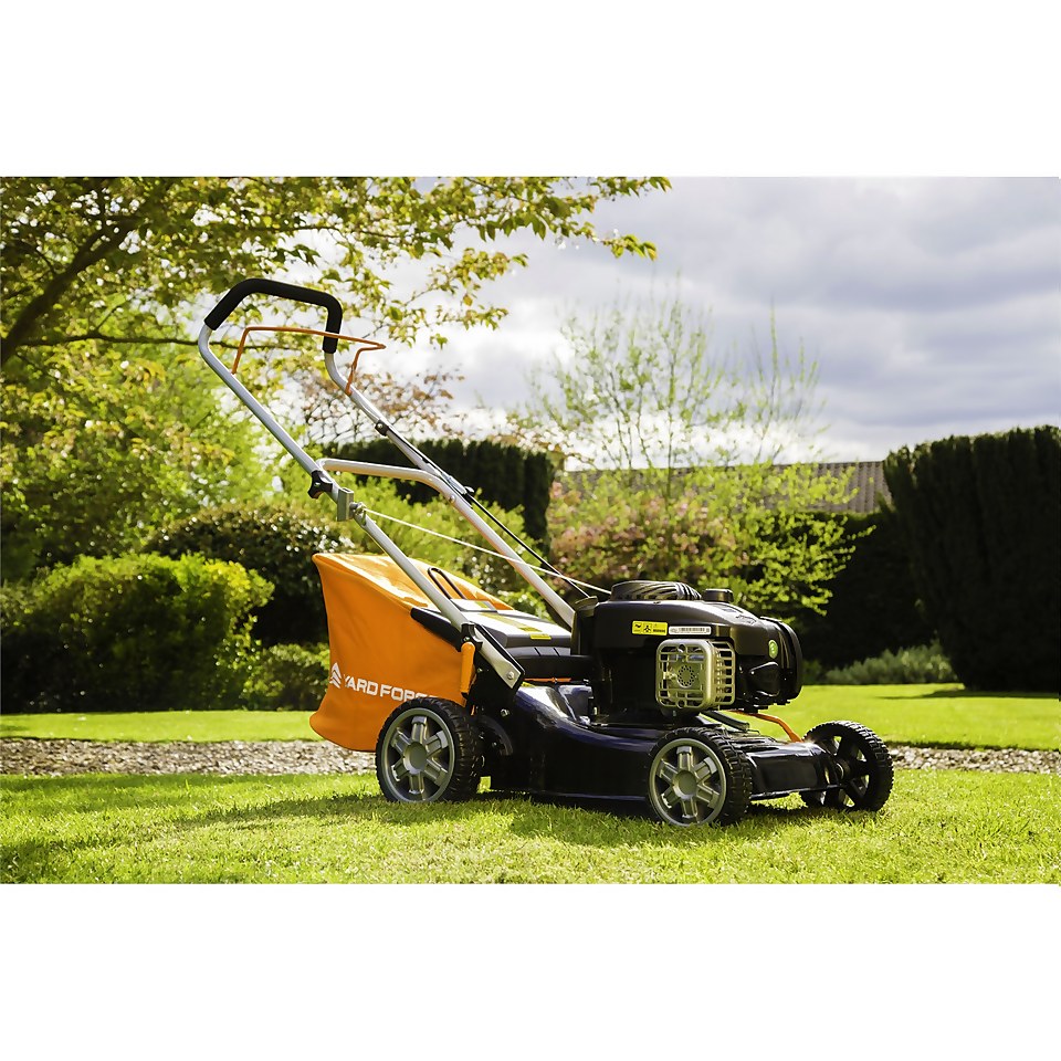 Yardforce Push Petrol Lawn Mower 41cm Homebase