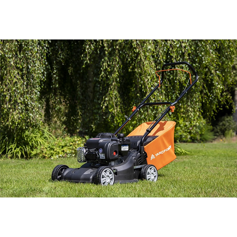Yardforce Briggs and Stratton Push Petrol Lawn Mower 40cm Homebase
