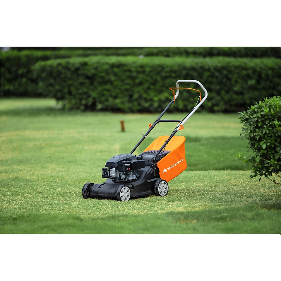 Yardforce Push Petrol Lawn Mower 40cm Homebase