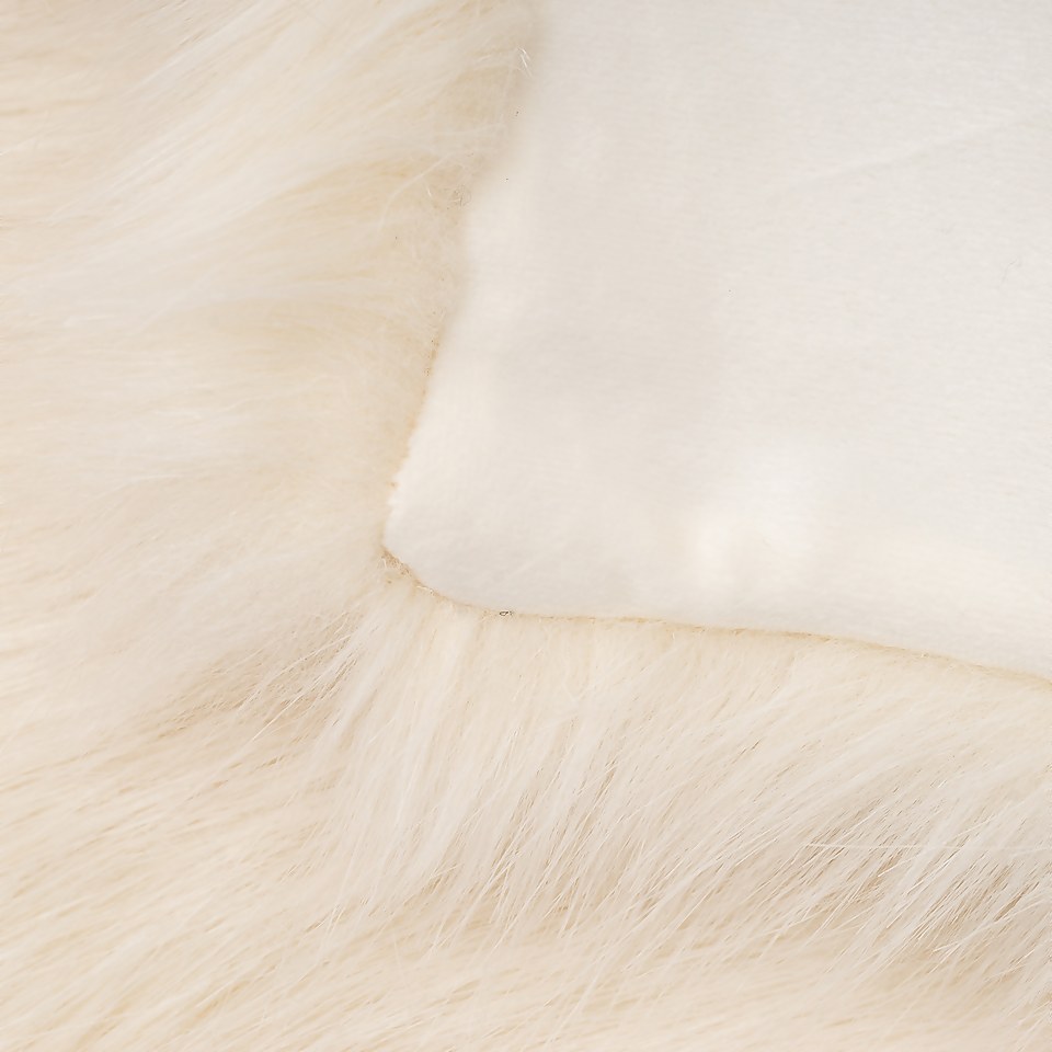 Faux Fur Throw 125x160cm Natural Homebase