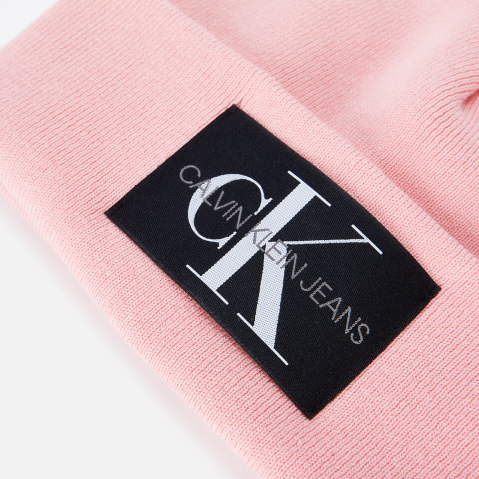 Calvin Klein Jeans Women's Beanie Institutional - Soft Berry
