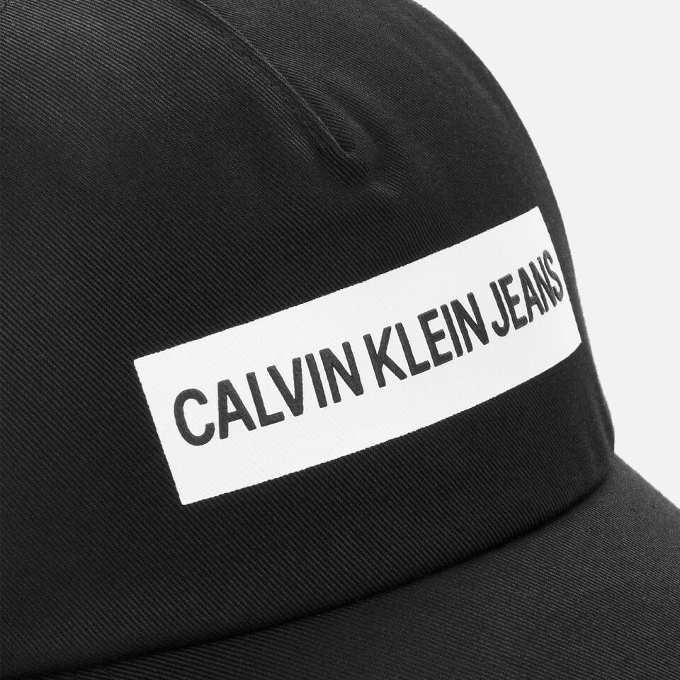 Calvin Klein Jeans Women's Cap Institutional - Black