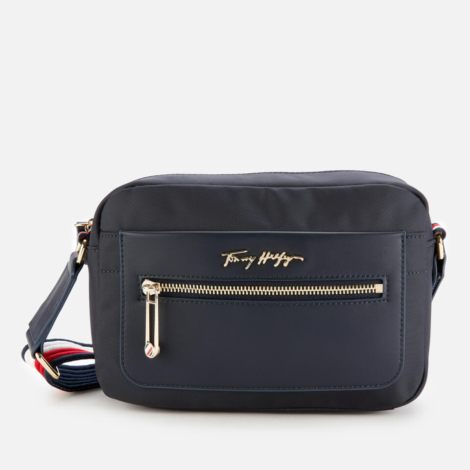 Tommy Hilfiger Women's Tommy Fresh Camera Bag Corp - Corporate