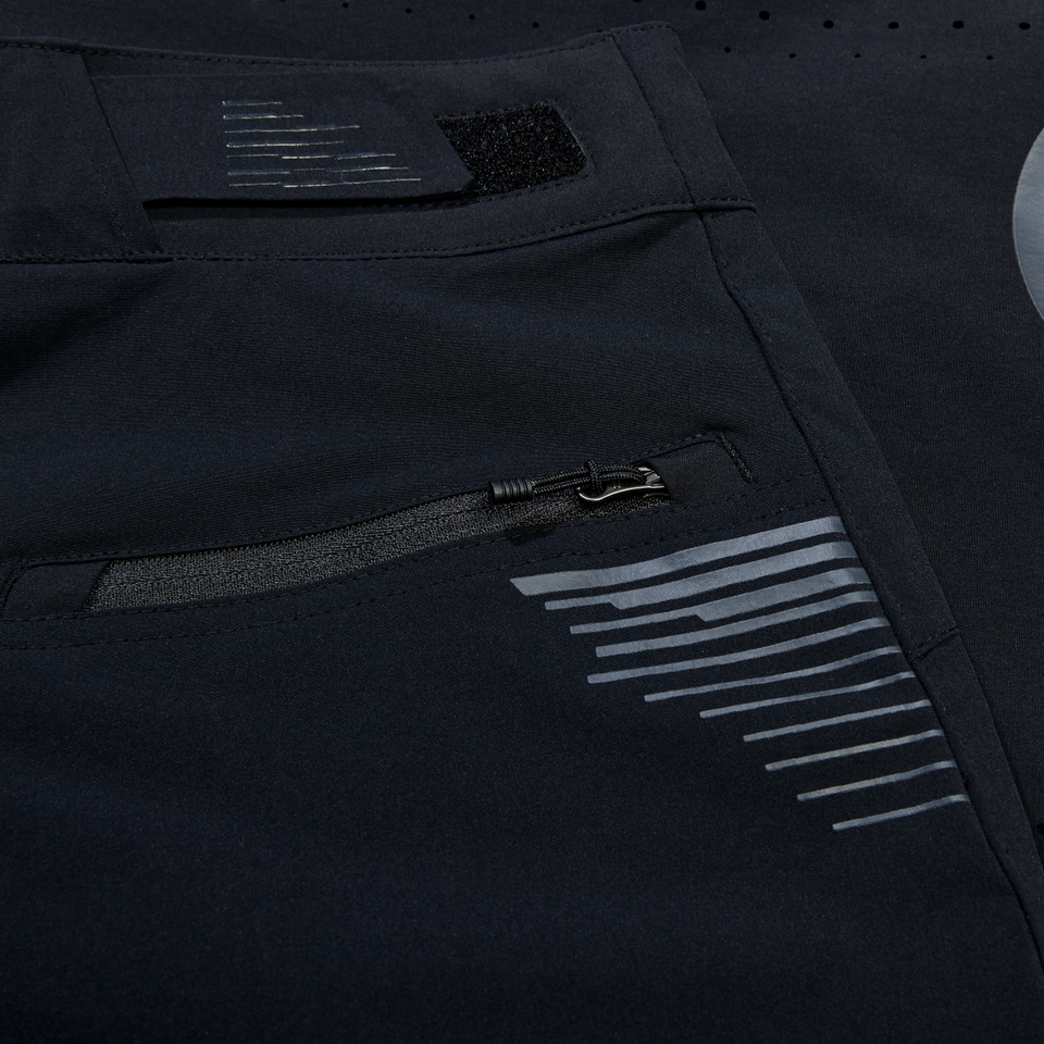Men's SingleTrack Lite Shorts - Black