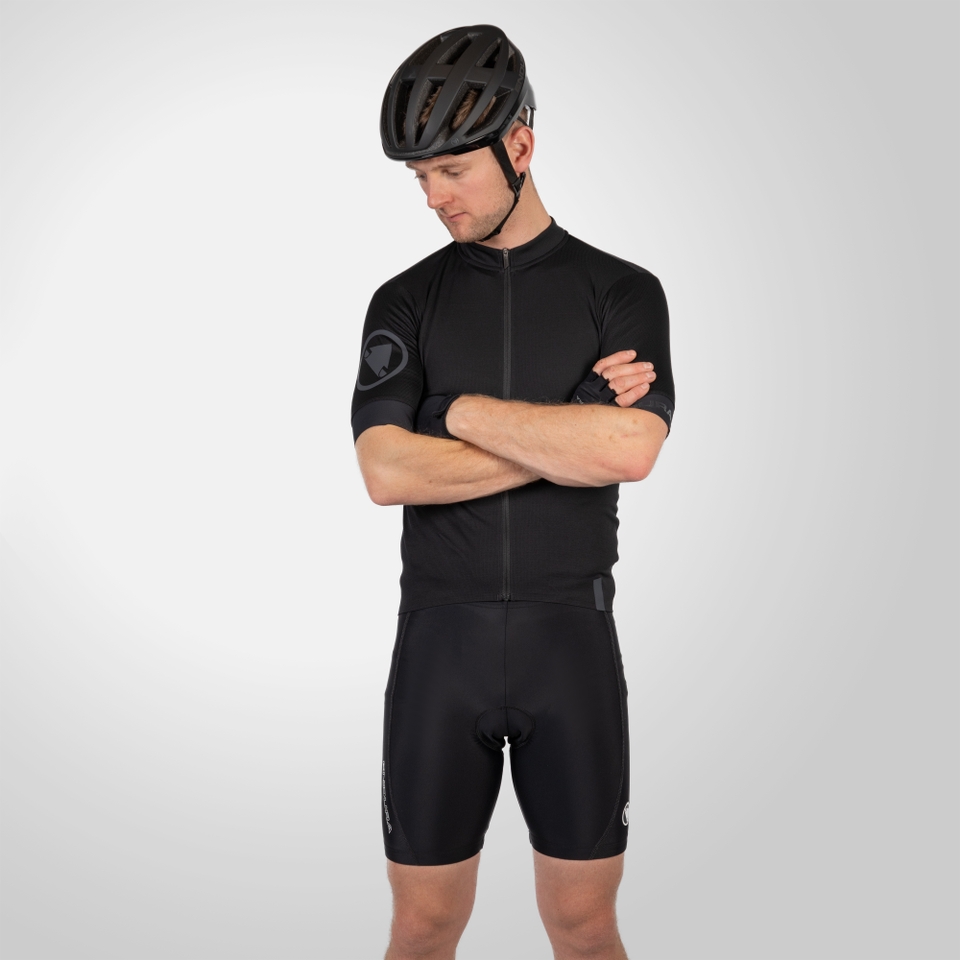 6-Panel Short II - Black