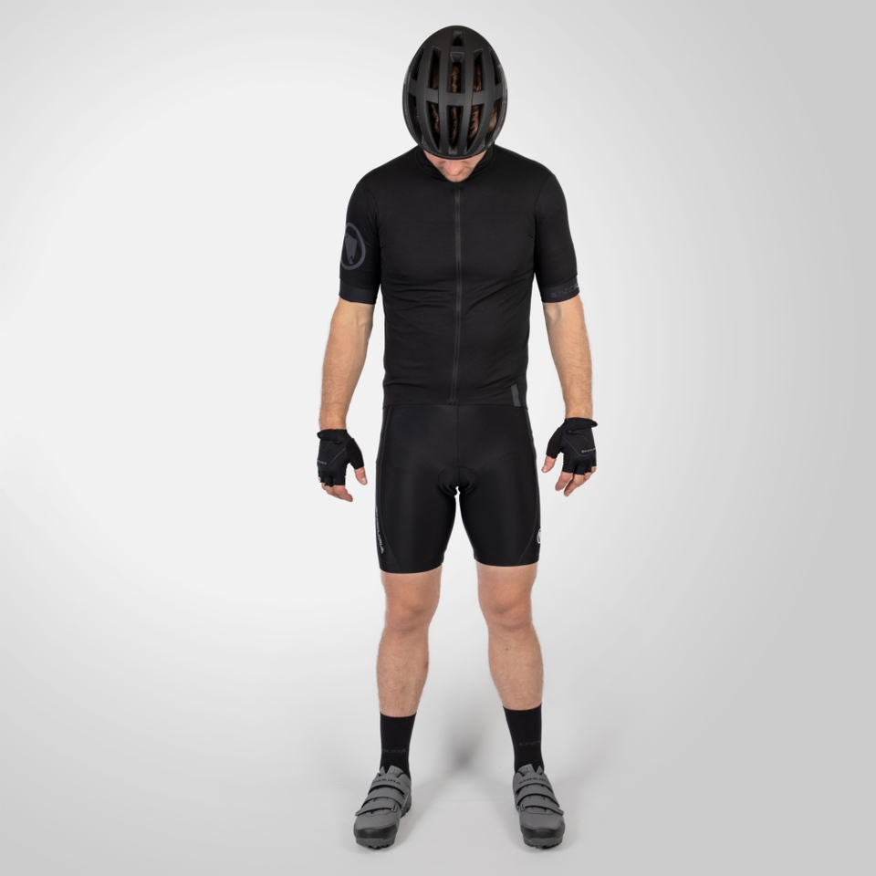 6-Panel Short II - Black