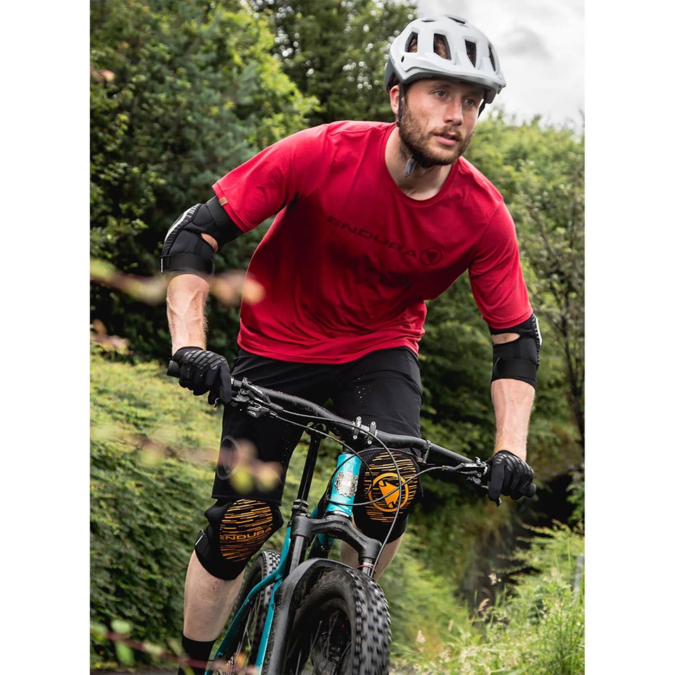 Men's SingleTrack Knee Pads II - White