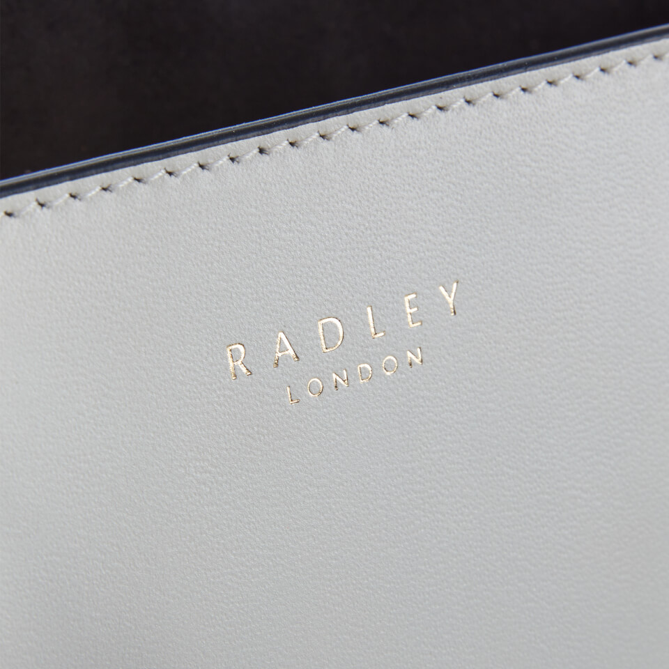 Radley Women's Liverpool Street 2.0 Medium Ziptop Multiway Bag - White