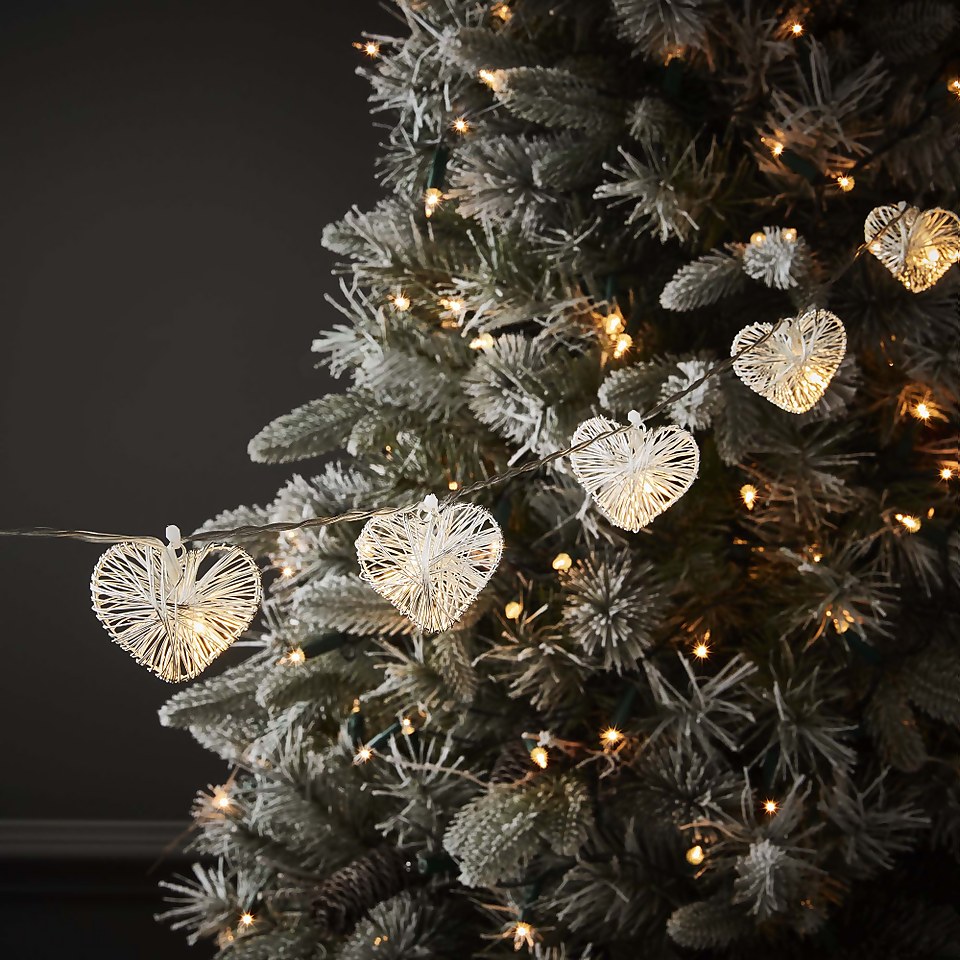 10 Silver Wire Heart Christmas Tree Lights - Battery Operated