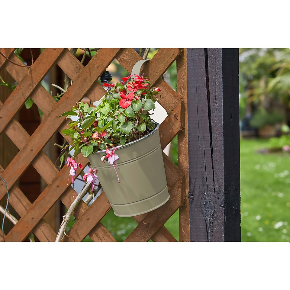 6 inch Fence and Balcony Hanging Pot - Putty