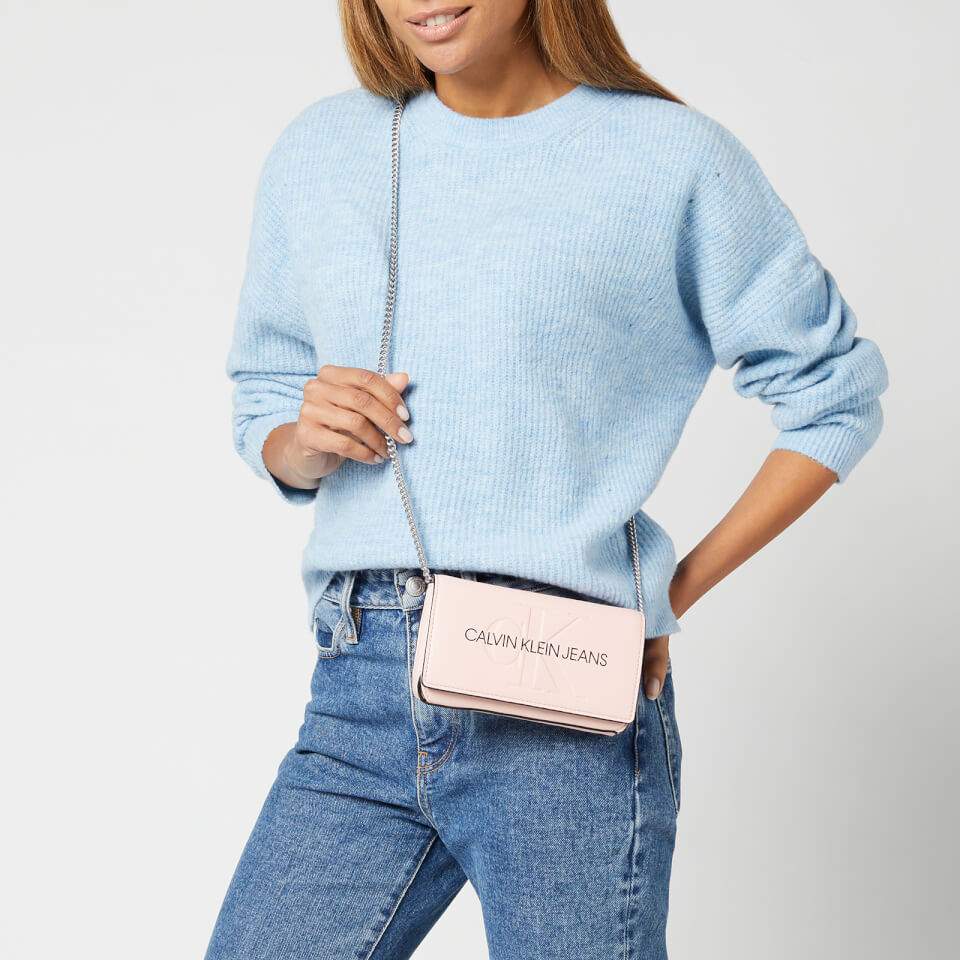 Calvin Klein Jeans Women's Sculpted Mono Phone Xbody Bag - Blossom