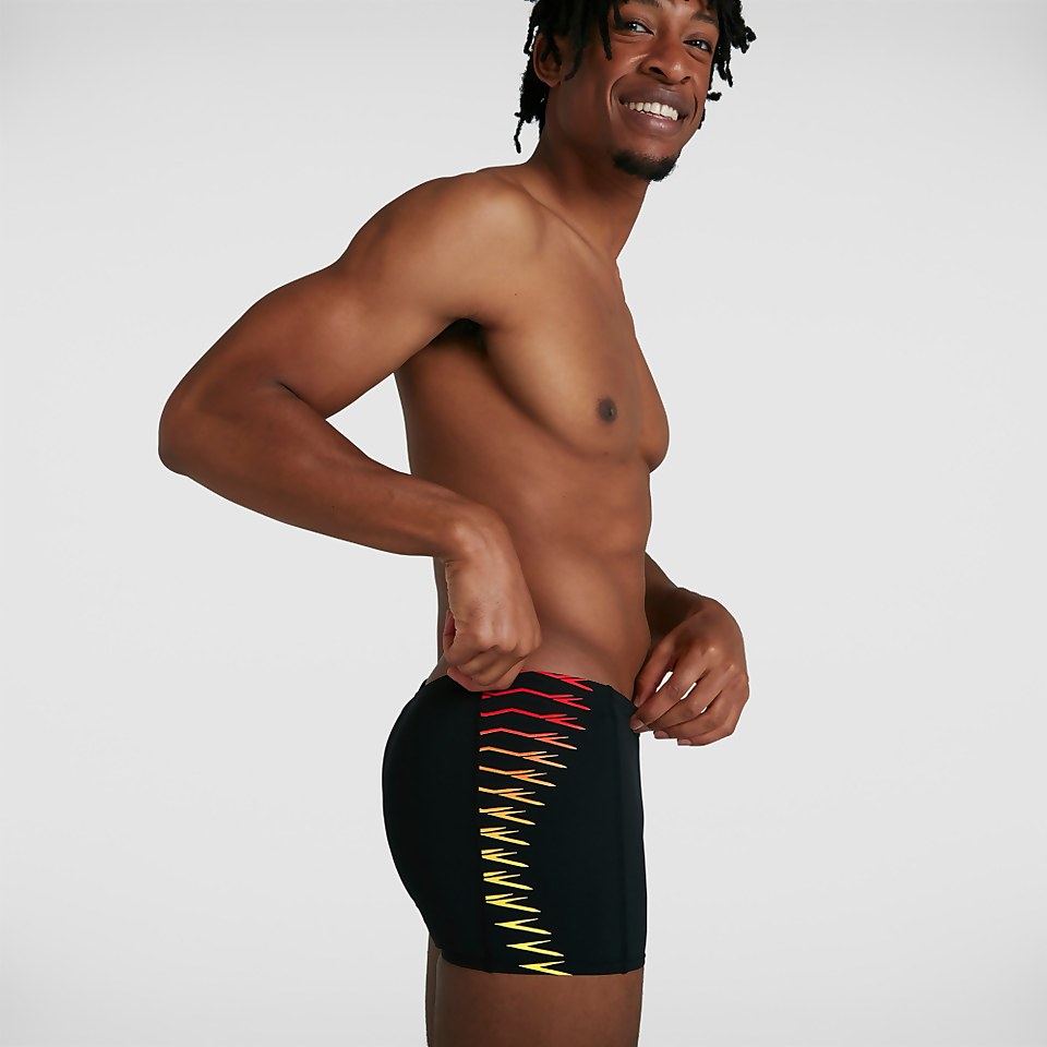Herren Tech Panel Aquashorts in Schwarz