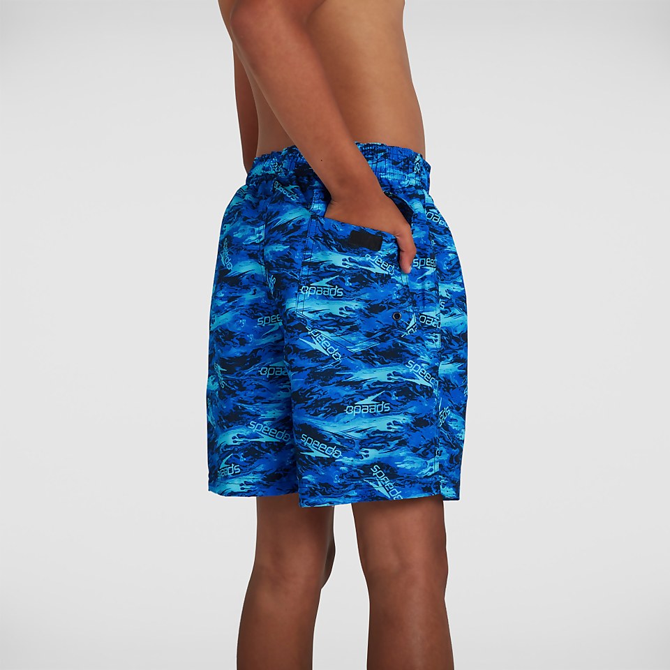 Jungen 15" Badeshorts mit Print in Blau
