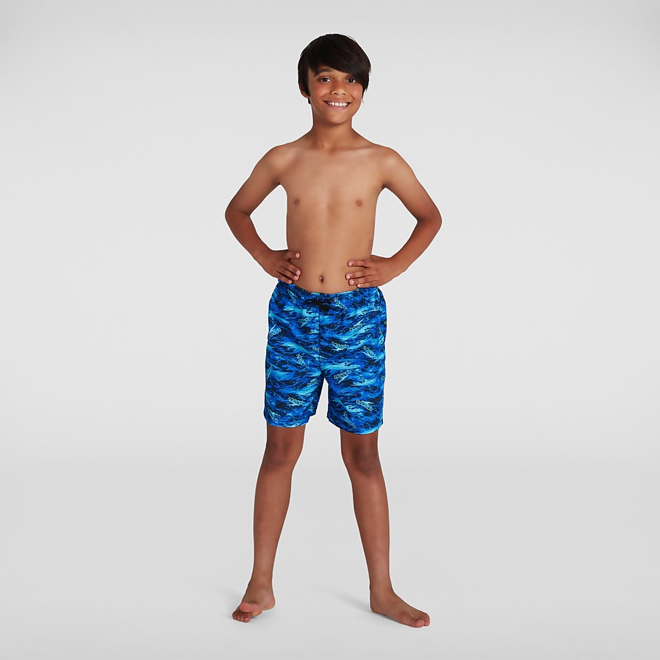 Jungen 15" Badeshorts mit Print in Blau