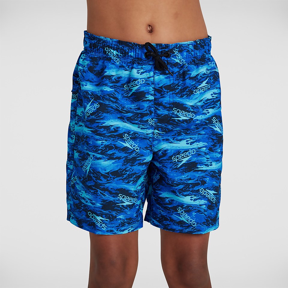 Jungen 15" Badeshorts mit Print in Blau