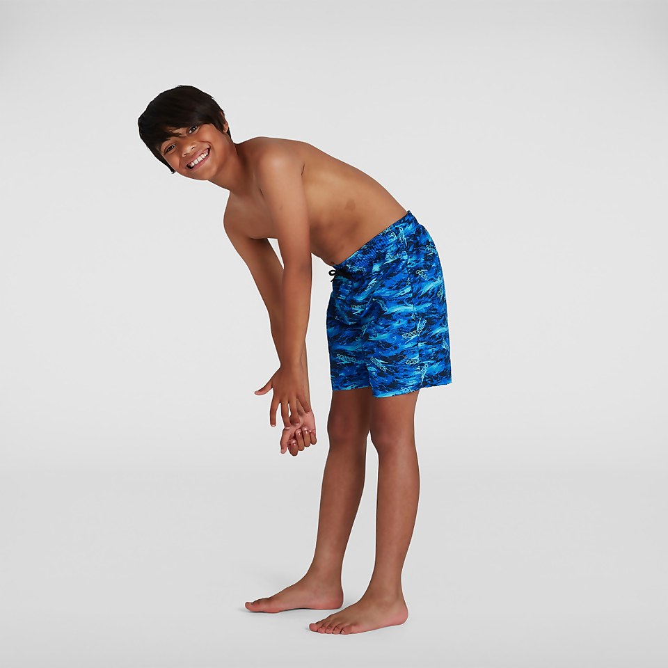 Jungen 15" Badeshorts mit Print in Blau