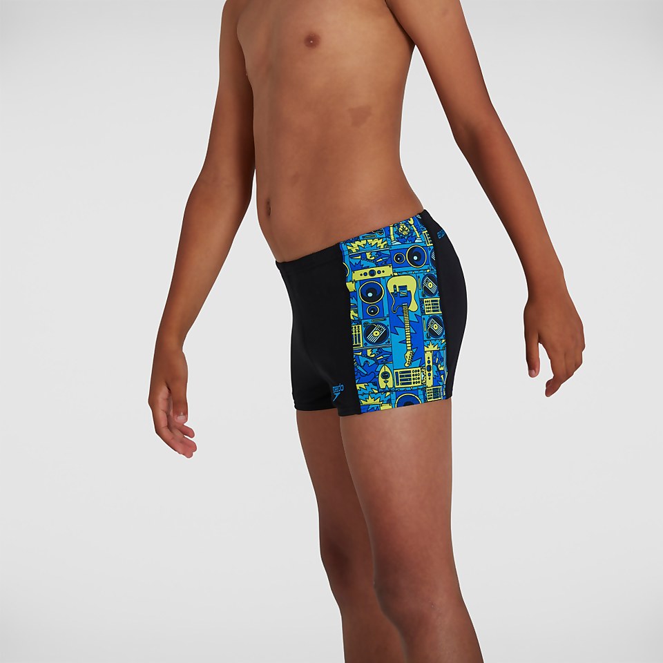 Jungen Allover Panel Aquashorts in Schwarz