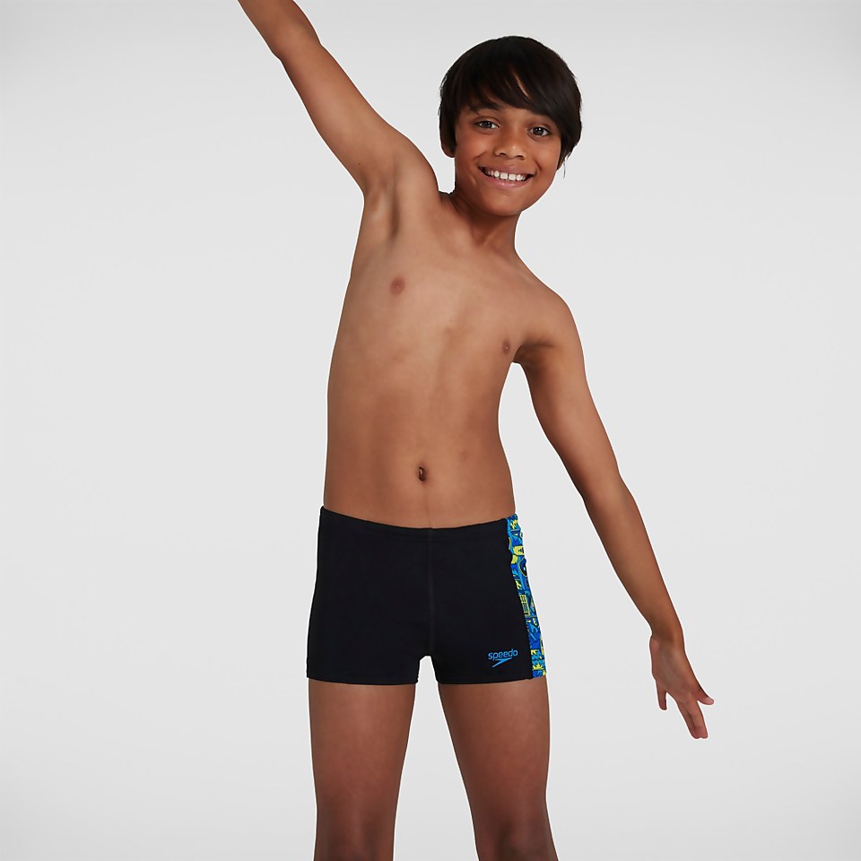 Jungen Allover Panel Aquashorts in Schwarz