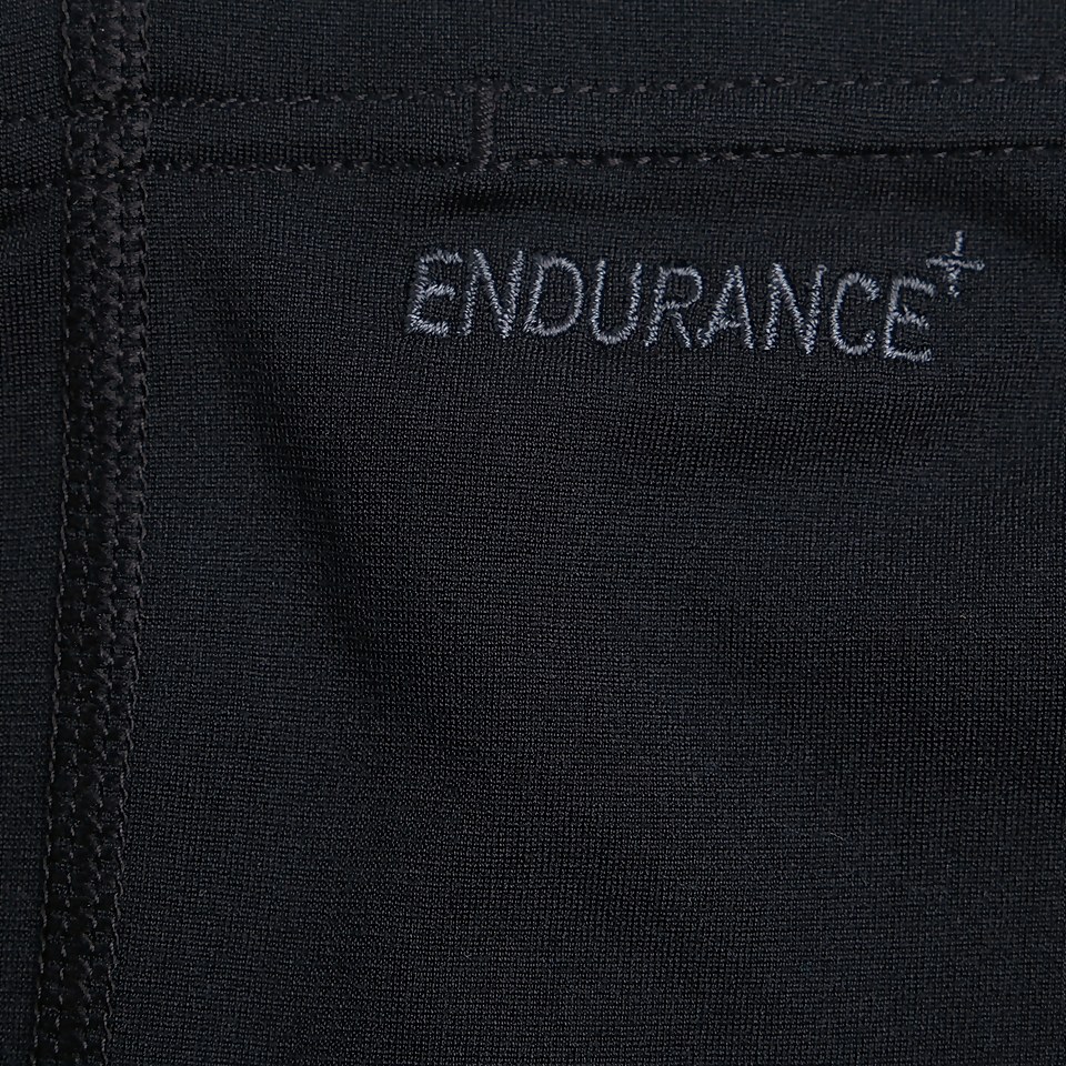 Essentials Endurance + Aquashort