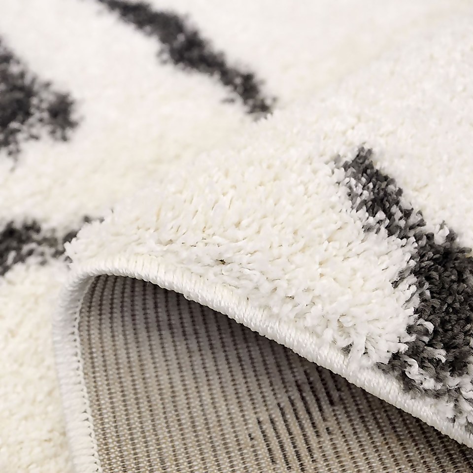 Deluxe Berber Rug Black & White 120x160cm Homebase