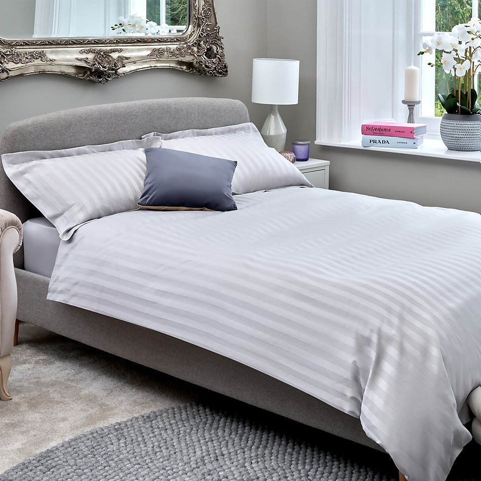 The Willow Manor Egyptian Cotton Sateen 300 Thread Count Super King Duvet Set Woven Stripe - Pearl Grey